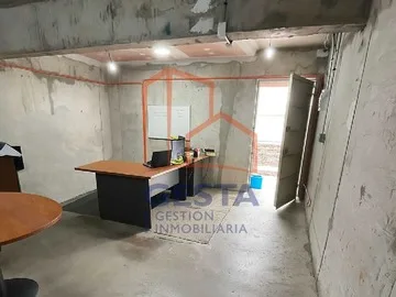 Arriendo de Bodega en Recoleta, Bodegas en sector comercial  (125418)