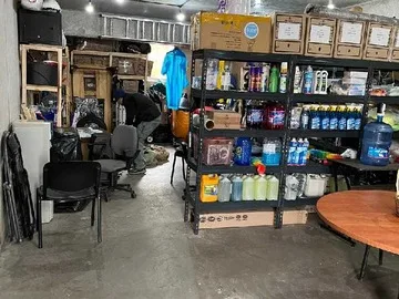 Arriendo de Bodega en Recoleta, Bodegas en sector comercial  (125418)