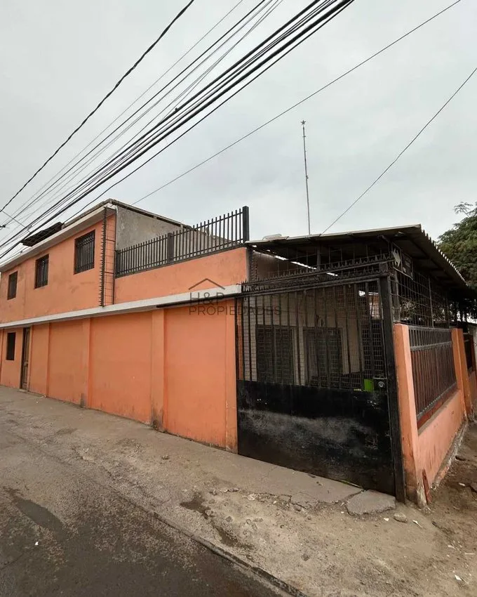 Arriendo de Casa en Antofagasta, Casa de 11 habitaciones  (92824)