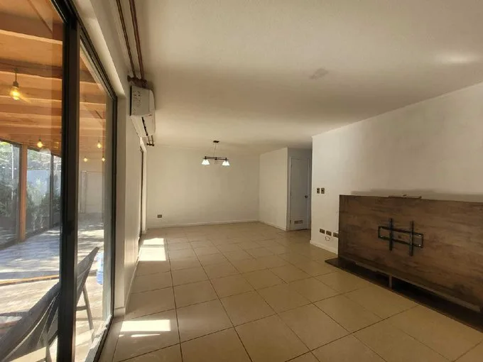 Arriendo de Casa en Buin, Arriendo casa, 3 dorm, 3 baños, patio quincho (33301)