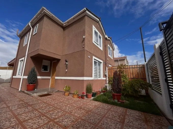 Arriendo de Casa en Buin, « En Arriendo $600.000.- Umbrales de Buin » (125888)