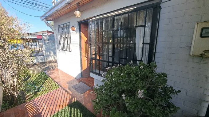 Arriendo de Casa en Colina, Casa terreno amplio, 3D+1B, Colina (128158)