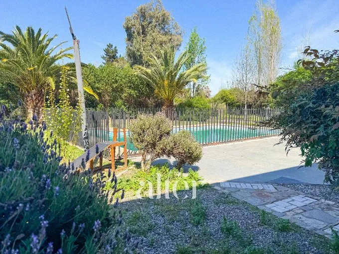 Arriendo de Casa en Colina, Linda y gran casa Condominio 6D4B c/piscina (124326)