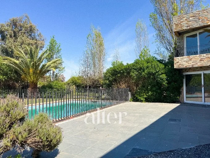 Arriendo de Casa en Colina, Linda y gran casa Condominio 6D4B c/piscina (124326)