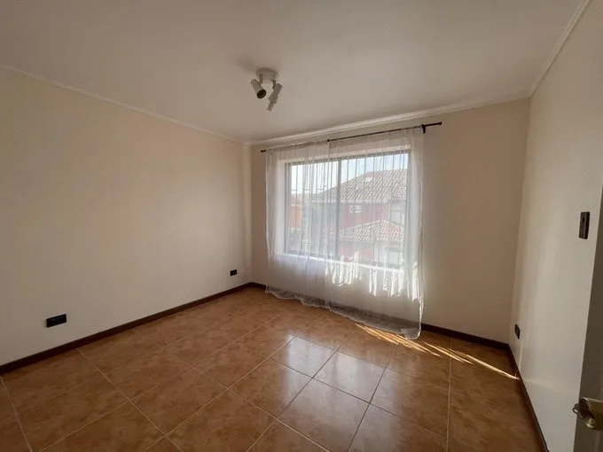 Arriendo de Casa en La Florida, San Crisogeno 3357, La Florida