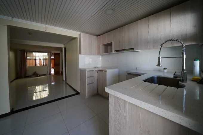 Arriendo de Casa en La Granja, Casa Remodelada 2D 1 Baño (129436)