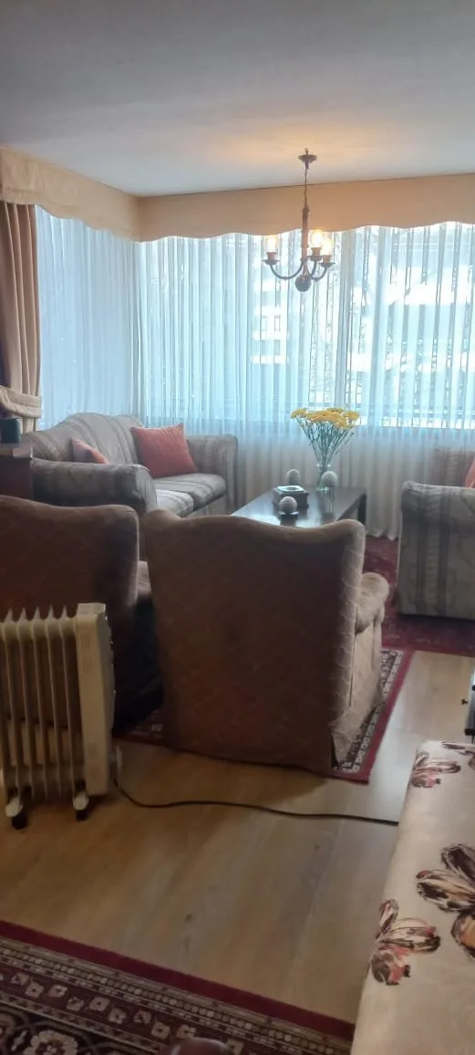 Arriendo de Departamento en Las Condes, Amplio departamento calle luz cerca