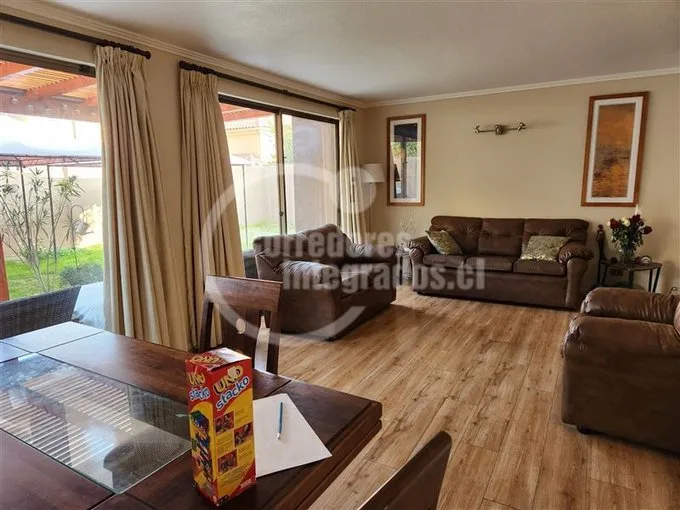 Arriendo de Casa en Lo Barnechea, Arriendo/Condominio