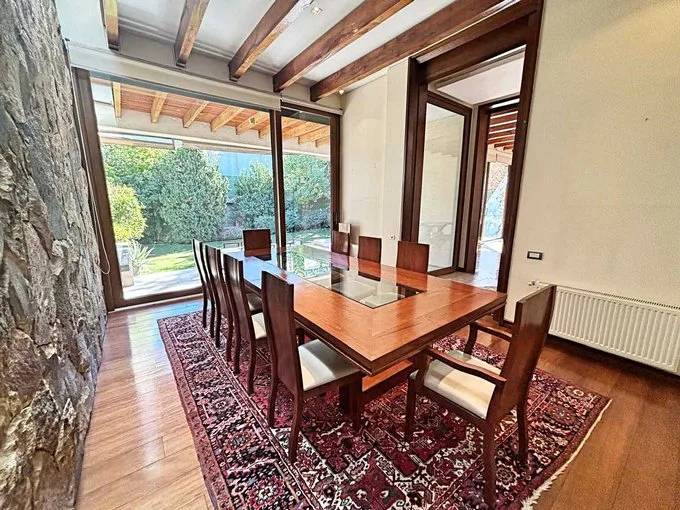 Arriendo de Casa en Lo Barnechea, Lo Barnechea // Espectacular (122952)