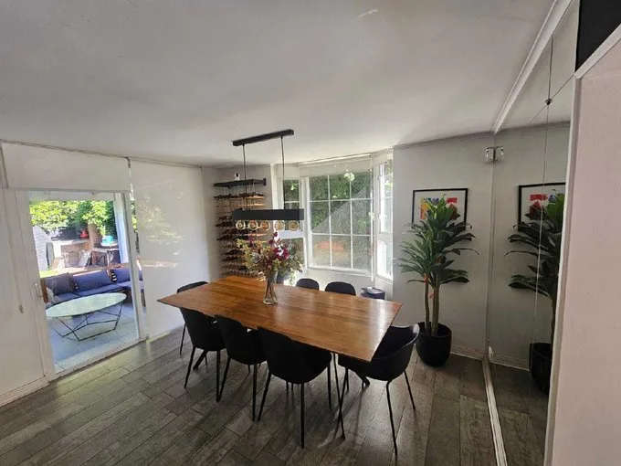 Arriendo de Casa en Lo Barnechea, Luminosa y remodelada casa Amoblada  (129179)