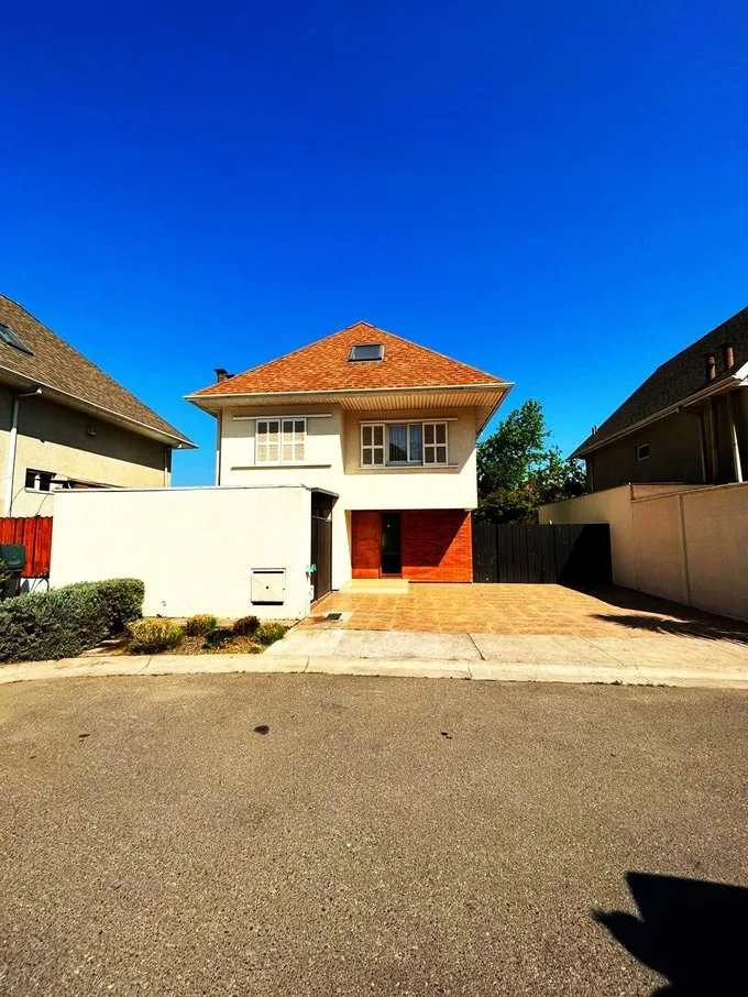 Arriendo de Casa en Peñalolén, Arriendo para entrega en enero (129159)