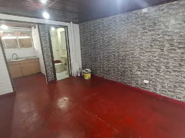 Arriendo de Casa en Peñalolén, Depto Interior Grecia/ Molineros (125999)