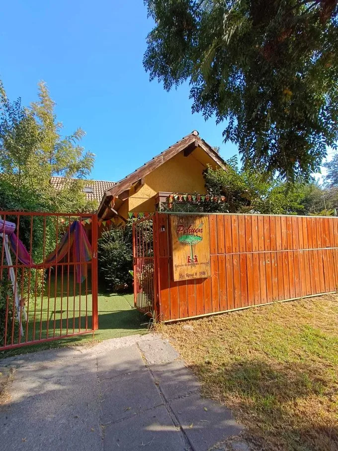 Arriendo de Casa en Peñalolén, Se arrienda casa jardin infantil avda grecia  (99896)