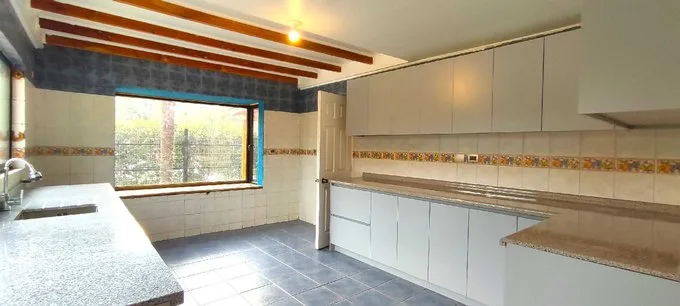 Arriendo de Casa en Puente Alto, Gran casa 1000m2, 7D+4B+piscina y extras (119677)