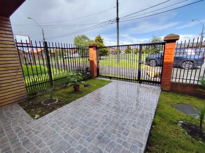 Arriendo de Casa en Puerto Montt, Amplia y Nueva Casa amoblada se arrienda (75125)