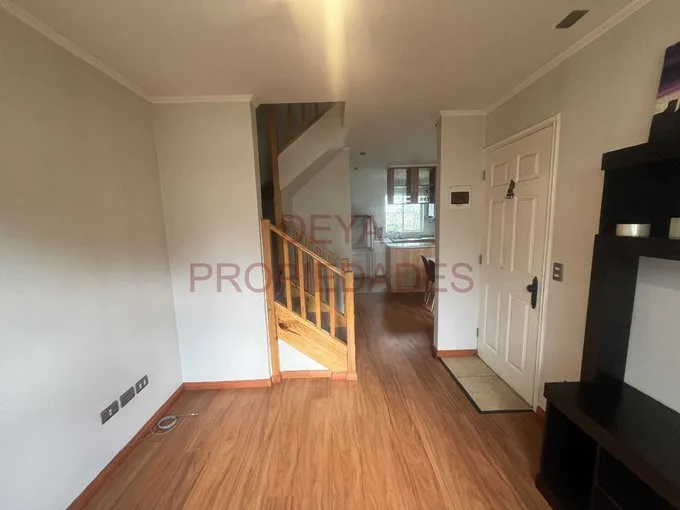 Arriendo de Casa en Puerto Montt, Hermosa casa en arriendo. 3 habitaciones (125446)