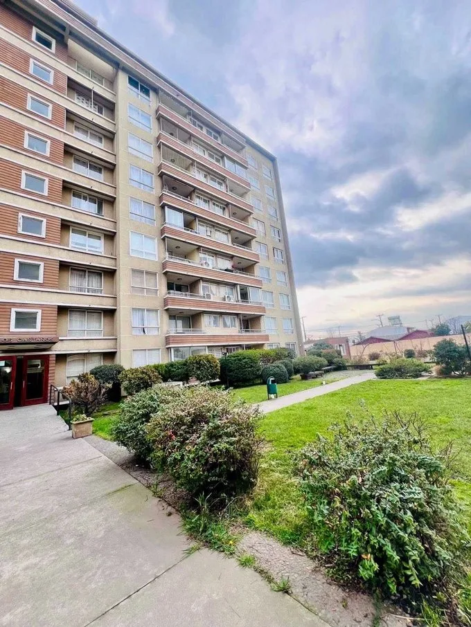 Arriendo de Departamento en Chillán, Cómodo departamento con estacionamiento (124511)