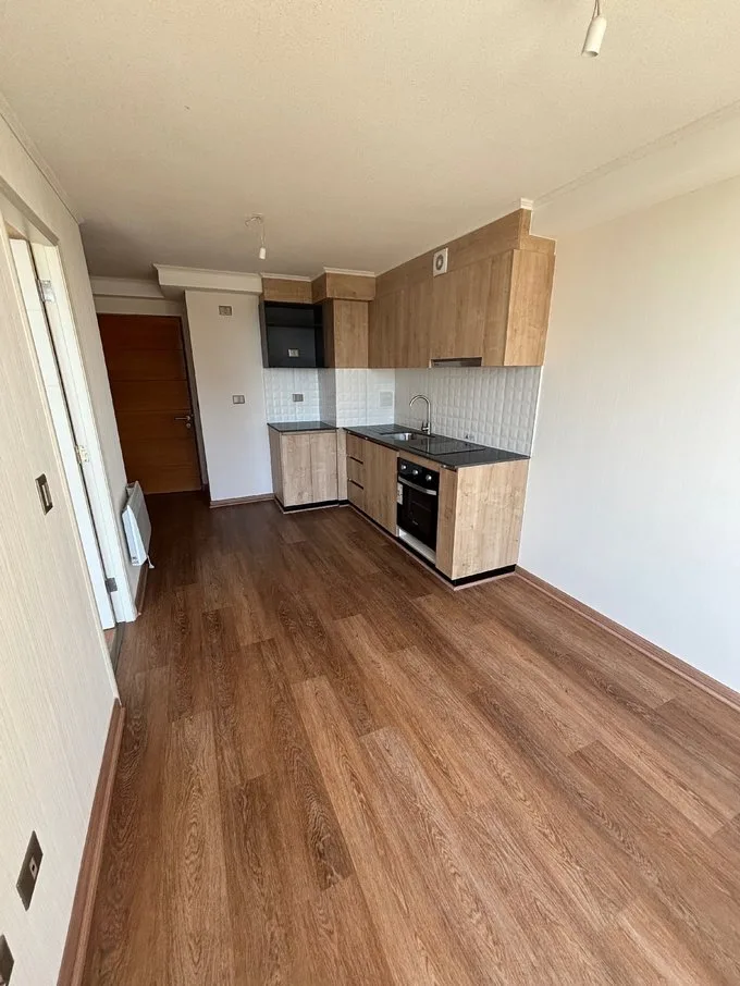 Arriendo de Departamento en Chillán, Luminoso Espacio con Vistas Despejadas (130495)