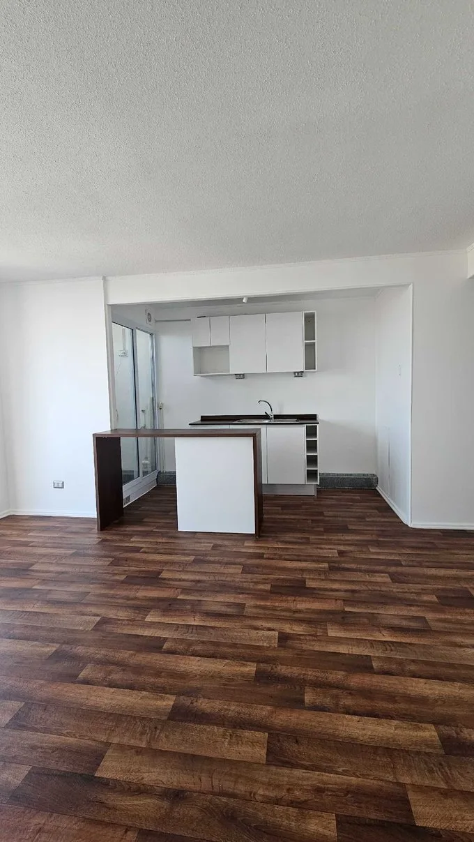 Arriendo de Departamento en Chillán, Luminoso Hogar con Excelente Conectividad (129680)
