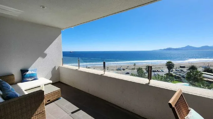Arriendo de Departamento en Coquimbo, Departamento de lujo frente al mar (101141)