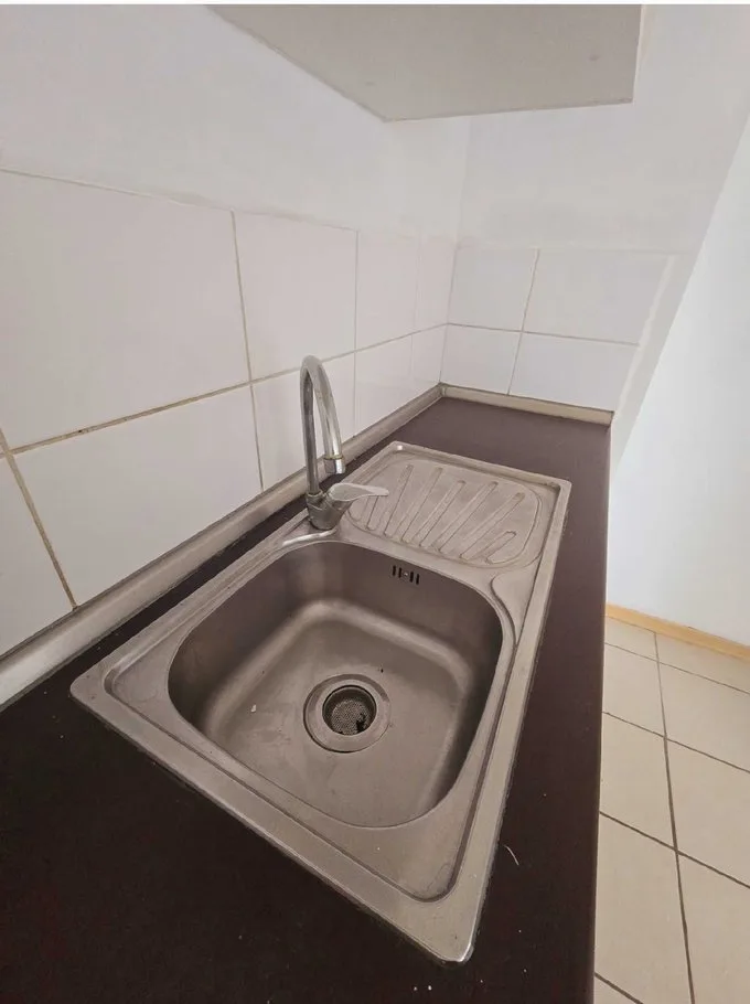 Arriendo de Departamento en Estación Central, Piso 3+ bodega, Metro a 2 cuadras (109997)