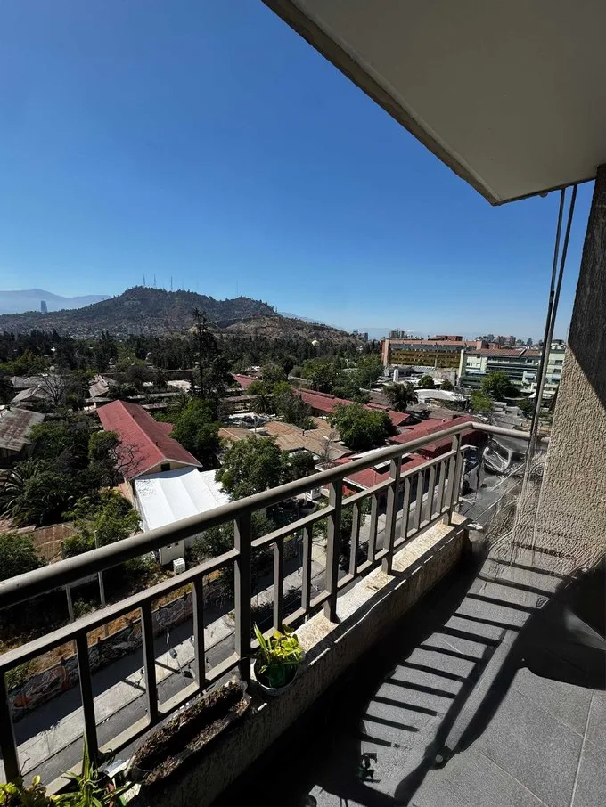 Arriendo de Departamento en Independencia, Amplio, luminoso, excelente ubicación (127021)