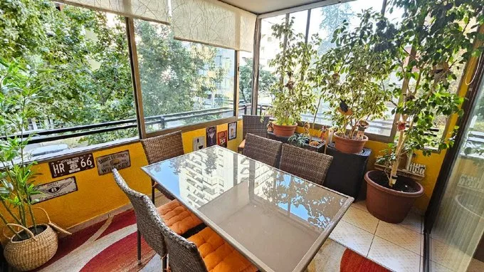 Arriendo de Departamento en Las Condes, Amoblado de lujo! Con 2 estacionamientos! (115462)