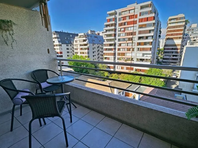 Arriendo de Departamento en Las Condes, Arriendo depto las condes 2d+2b+1est+0bod 65m2 amoblado coló