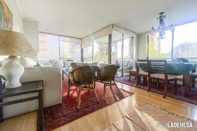 Arriendo de Departamento en Las Condes, Av. Kennedy, Manquehue / Colegio Alemán
