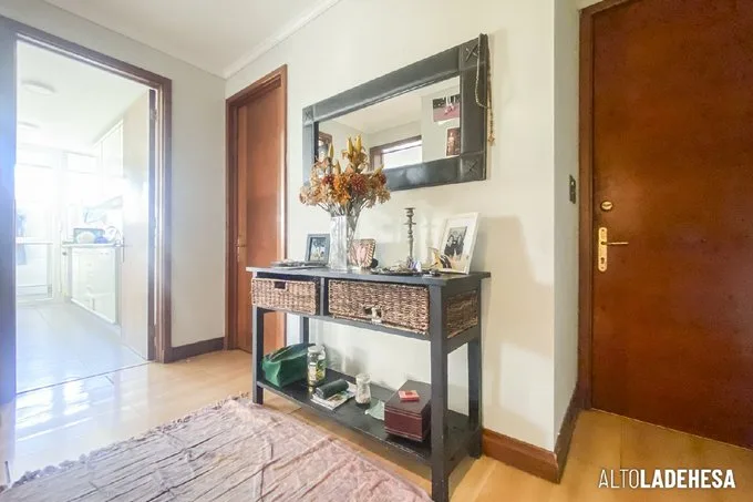Arriendo de Departamento en Las Condes, Av. Kennedy, Manquehue / Colegio Alemán