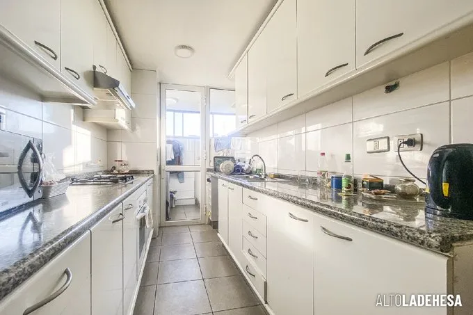 Arriendo de Departamento en Las Condes, Av. Kennedy, Manquehue / Colegio Alemán