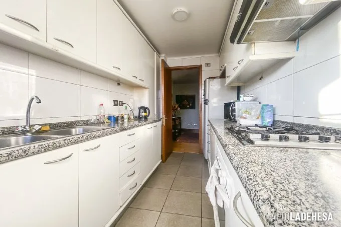 Arriendo de Departamento en Las Condes, Av. Kennedy, Manquehue / Colegio Alemán