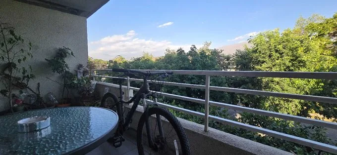 Arriendo de Departamento en Las Condes, Departamento moderno, vista a la cordillera. (129448)