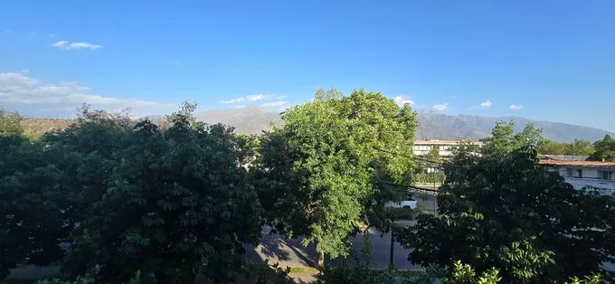 Arriendo de Departamento en Las Condes, Departamento moderno, vista a la cordillera. (129448)