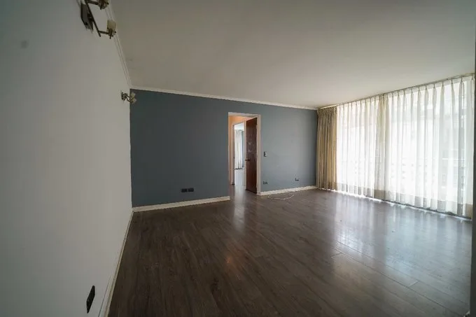 Arriendo de Departamento en Las Condes, Depto 3D+1B+Estac en barrio el Golf (124965)
