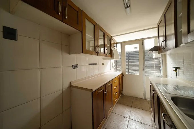 Arriendo de Departamento en Las Condes, Depto 3D+1B+Estac en barrio el Golf (124965)