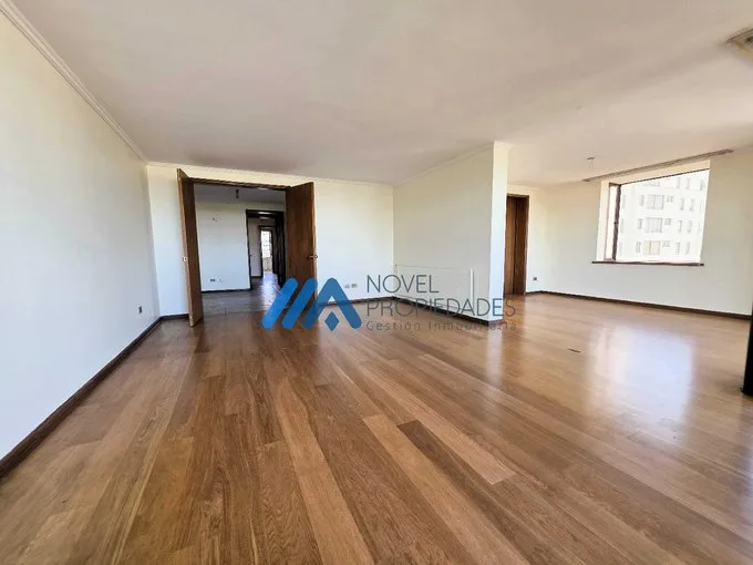 Arriendo de Oficina en Las Condes, Amplia oficina en Las condes (89218)