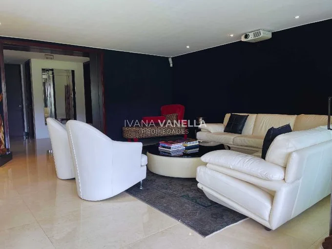Arriendo de Casa en Lo Barnechea, Sector av el rodeo