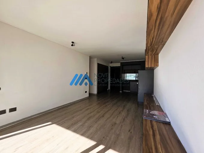 Arriendo de Departamento en Lo Barnechea, Seminuevo, excelente conectividad