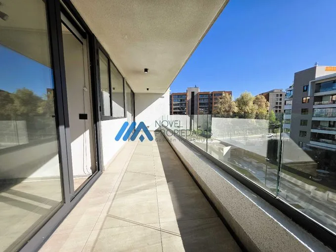 Arriendo de Departamento en Lo Barnechea, Seminuevo, excelente conectividad