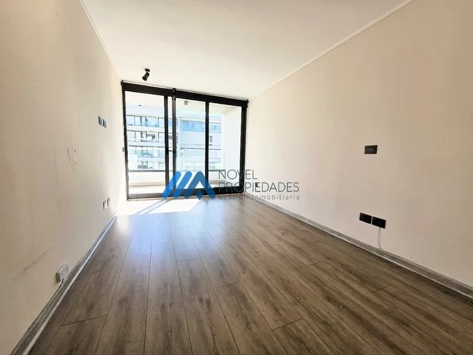 Arriendo de Departamento en Lo Barnechea, Seminuevo, excelente conectividad