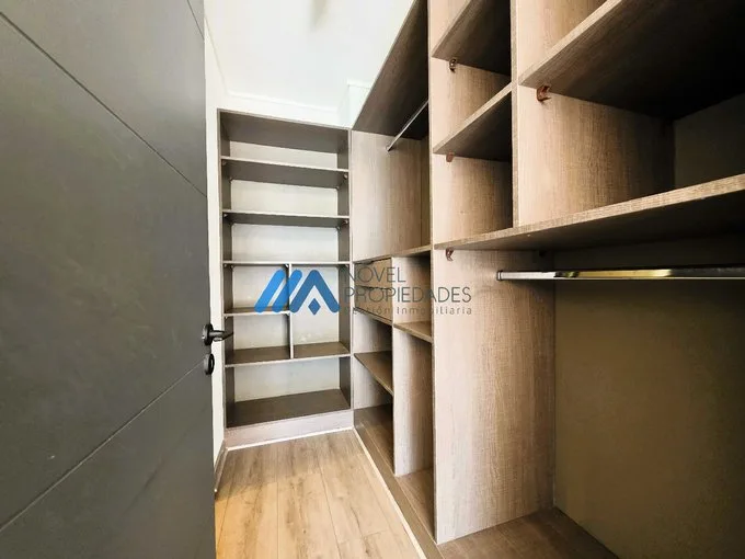 Arriendo de Departamento en Lo Barnechea, Seminuevo, excelente conectividad