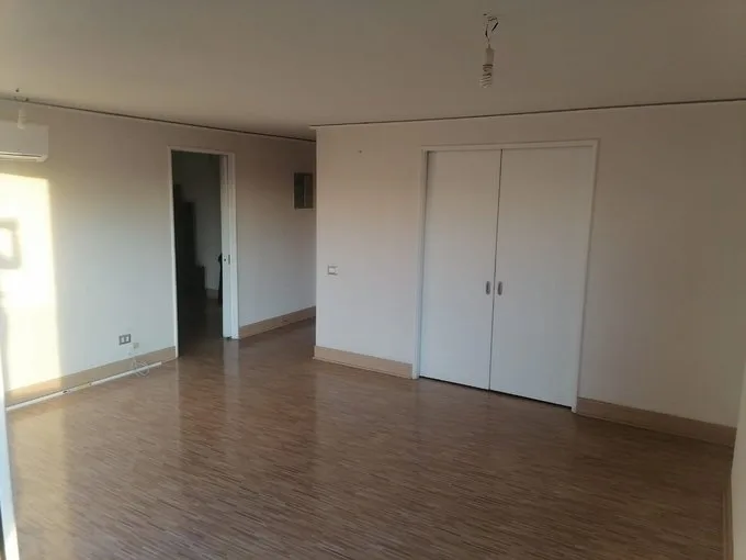 Arriendo de Departamento en Macul, Departamento cómodo y con aire acondicionado (126617)
