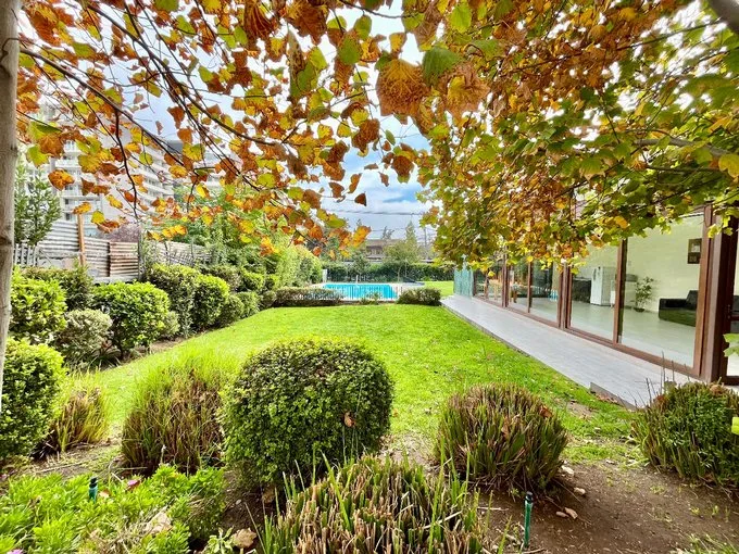 Arriendo de Departamento en Macul, Gran oportunidad a pasos del metro  (95988)
