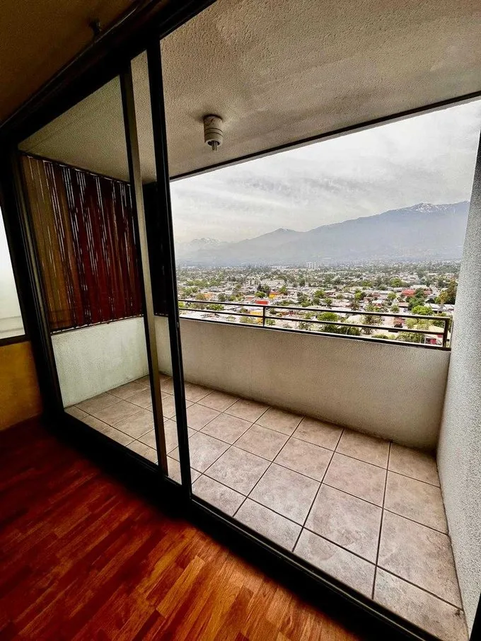 Arriendo de Departamento en Macul, Muy luminoso. Vista despejada. 2d 2b (121294)