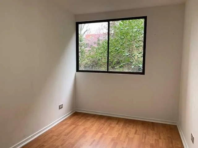 Arriendo de Departamento en Providencia, Departamento Amplio, Terraza, Estacionamiento