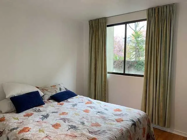Arriendo de Departamento en Providencia, Departamento Amplio, Terraza, Estacionamiento