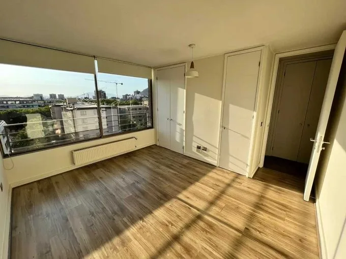 Arriendo de Departamento en Providencia, Hermoso e iluminado Departamento (129413)