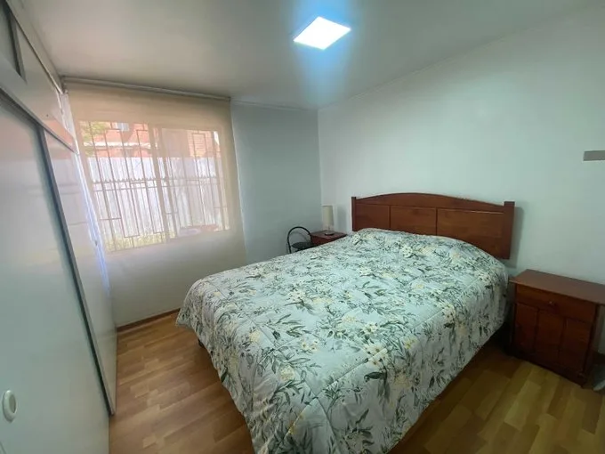 Arriendo de Departamento en Recoleta, Depto con patio/Excelente estado/c/estac. (122972)