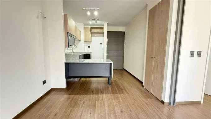 Arriendo de Departamento en San Joaquín, Luminoso dpto de 1d/1b/1e/1b (126365)